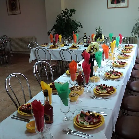 Guest house Randevu Panzio 2*